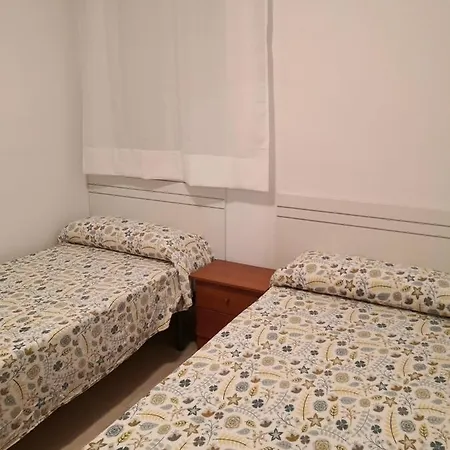 Centro Roquetas 5 Minutos De La Playa En Coche Garaje Solo Si Esta Disponible * Roquetas de Mar